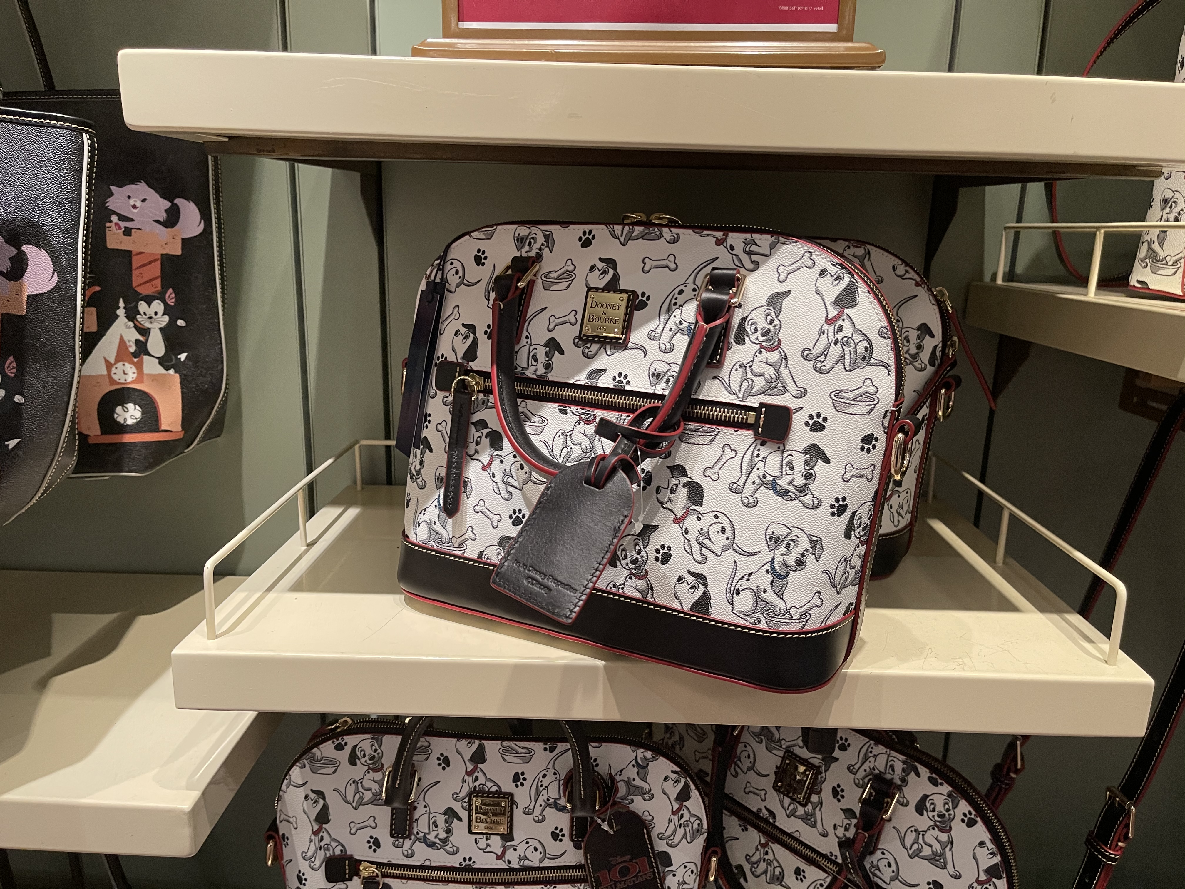 Wdwグッズ 101匹わんちゃんのドゥーニー バーク販売 Disneyworldfan Jp