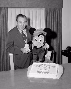 【ウォルトの誕生日を祝して】1957年の貴重な一枚とともに