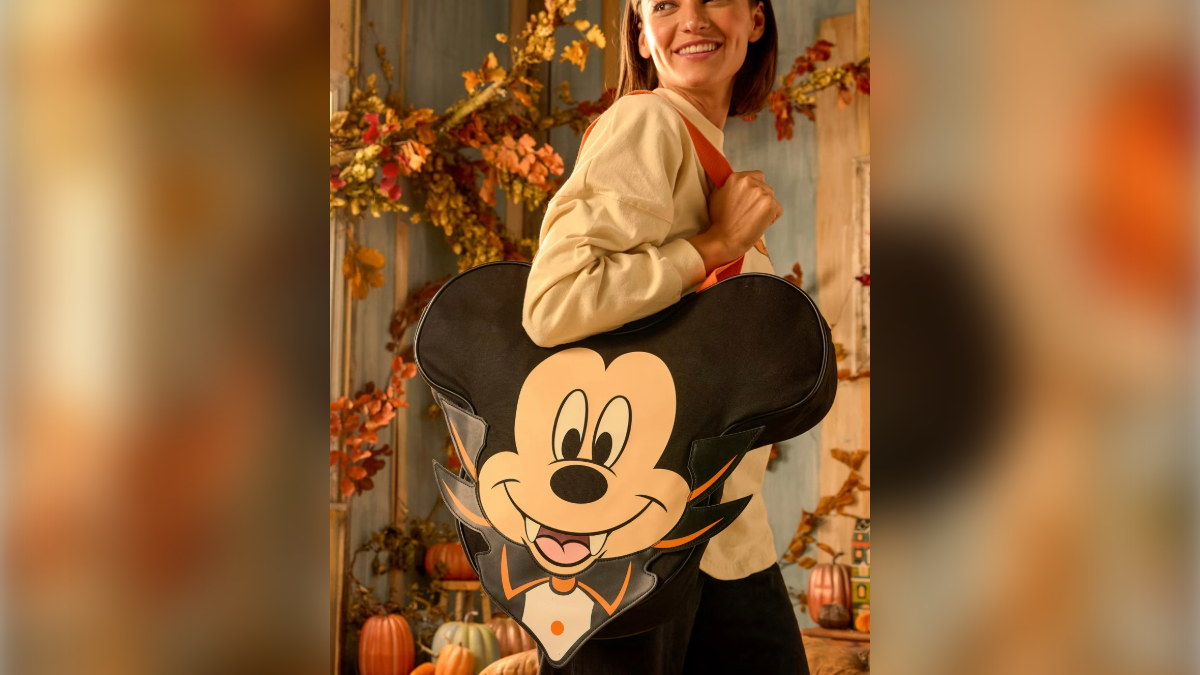 海外ディズニーグッズ】ドナルドダック ハロウィーン 光るビッグ