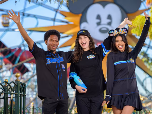 2026 ディズニーランド・ハーフマラソン・ウィークエンド記念グッズが公開~70周年セレブレーションをテーマにした特別デザイン~